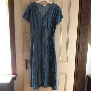 GAP Wrap Tencel Denim Tulip Sleeve Dress